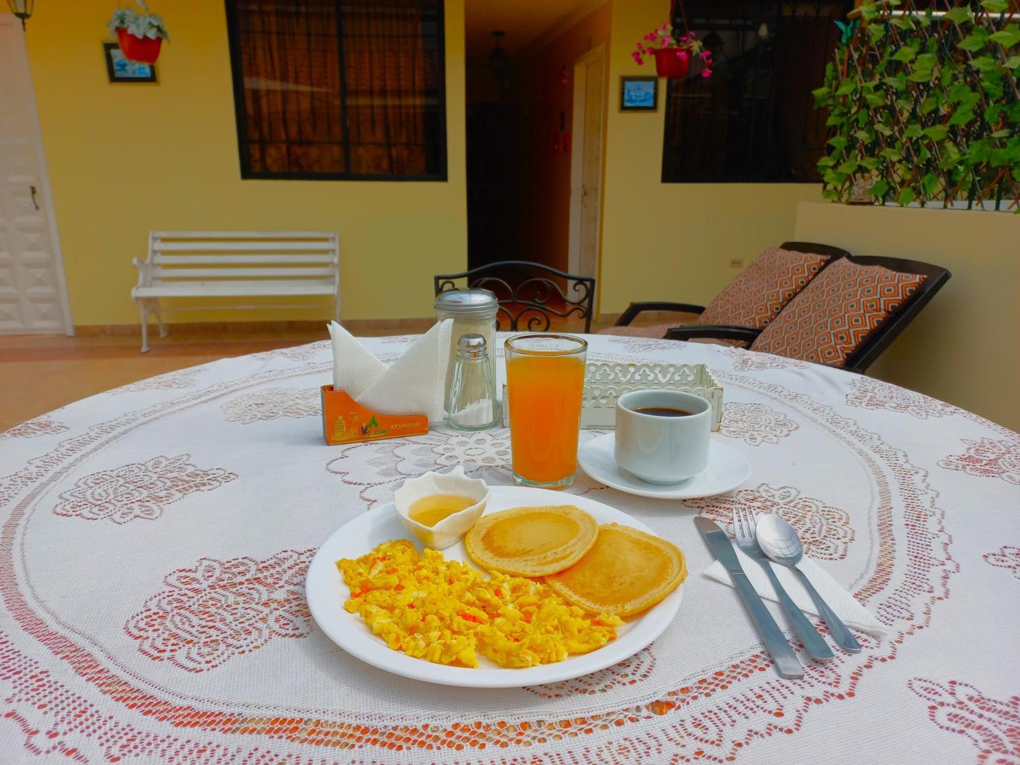 La Rosario Hotel Quito Luaran gambar